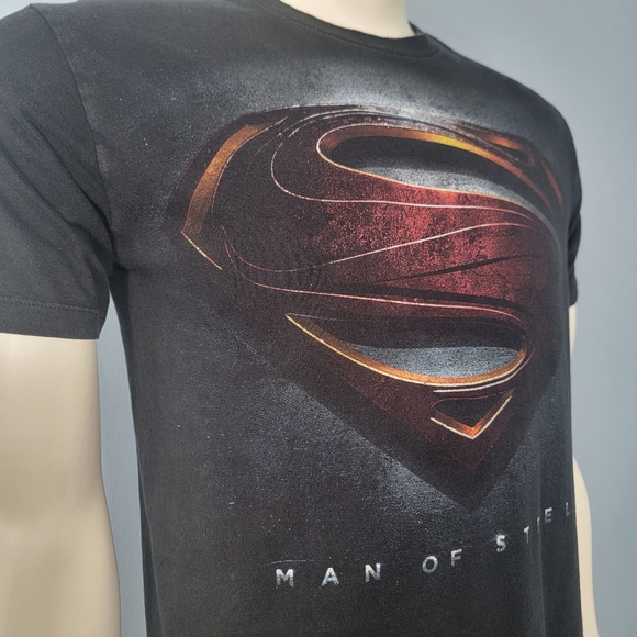 DC comics Superman "Man of Steel" short sleeves t-shirt Size Medium - Picture 2 of 7